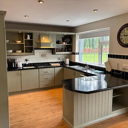 Teachin Na Greine Cahir