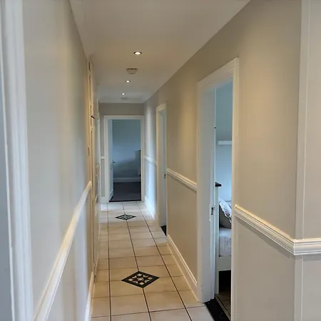 Teachin Na Greine * Cahir