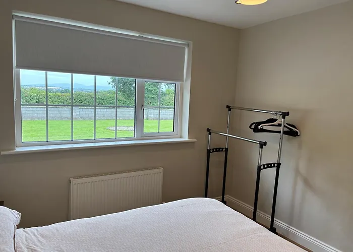 Teachín Na Gréine * Cahir